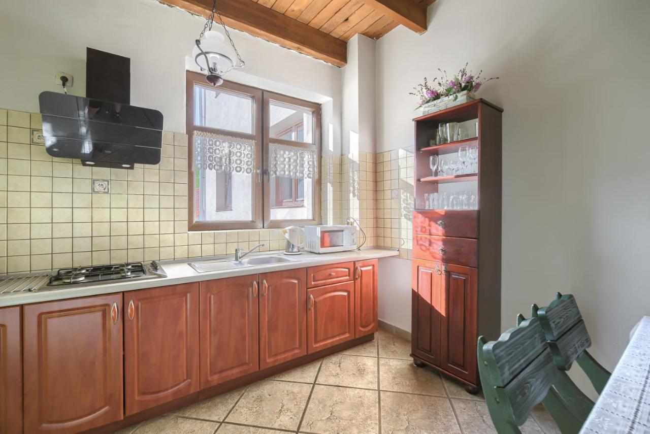 Gosciniec Zielony Domek Mragowo Bagian luar foto