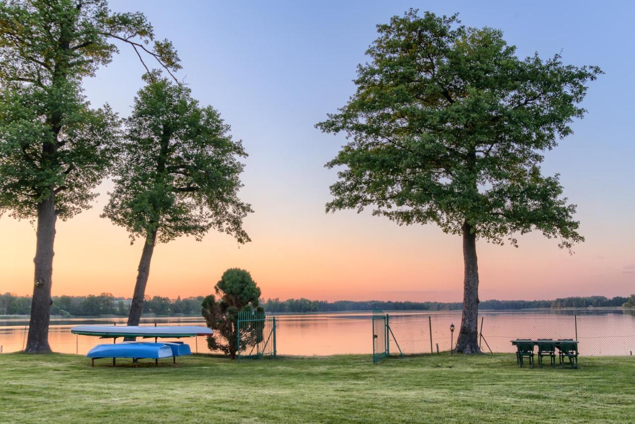 Gosciniec Zielony Domek Mragowo Bagian luar foto